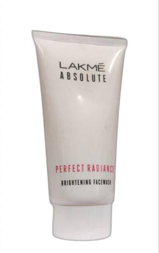 जानिए- गर्मियों के लिए सबसे अच्छा फेस वॉश कौन सा है ? 4 lakme absolute perfect radiance skin lightening face wash