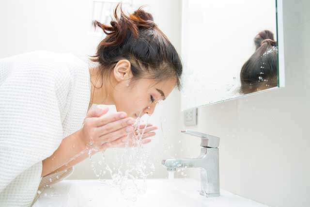 जानिए- गर्मियों के लिए सबसे अच्छा फेस वॉश कौन सा है ? 3 Ponds White Beauty Daily Spotless Lightening Face Wash