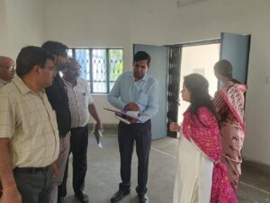 CDO श्रीमती konde द्वारा Rural Business incubator की spoke सेंटर ETC हरिद्वार में निर्मित भवन का निरीक्षण किया 1