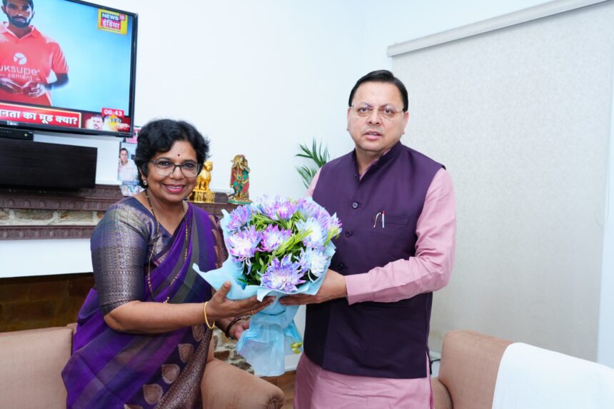 मुख्यमंत्री धामी से राष्ट्रीय महिला आयोग (NCW) की अध्यक्ष श्रीमती विजया किशोर रहाटकर ने शिष्टाचार भेंट की 1