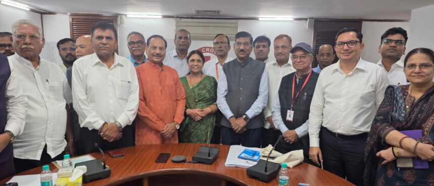 भारतीय रेडक्रास समिति की 12 प्रतिष्ठित सदस्यों की उच्च स्तरीय महामहिम राष्ट्रपति की अध्यक्षता वाली सर्वोच्च राष्ट्रीय प्रबंधन समिति में निर्वाचित होकर उत्तराखण्ड प्रदेश का गौरव बढ़ाया 1
