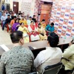 भारतीय जनता पार्टी महानगर कार्यालय पर महानगर के अध्यक्ष सिद्धार्थ द्वारा आगामी कार्यक्रम को लेकर बैठक आयोजित की गई 9