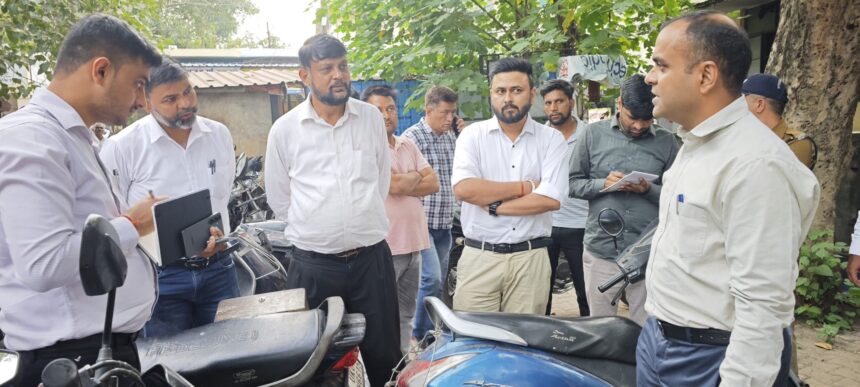 तहसील स्थिति अनुपयोगी भूमि पर की जाए पार्किंग विकसित! डीएम 1