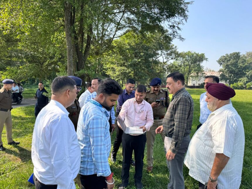 प्रधानमंत्री के प्रस्तावित उत्तराखंड भ्रमण के दृष्टिगत आयुक्त गढ़वाल के साथ अन्य अधिकारियों द्वारा एफआरआई का भ्रमण कर व्यवस्थाओं का लिया गया जायजा 1